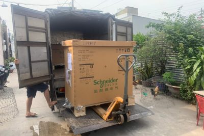 Giao hàng tủ trung thế RMU 3 ngăn Schneider