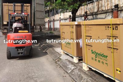 Giao hàng tủ trung thế RMU Schneider