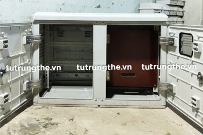 Bên trong vỏ tủ điện kế A3