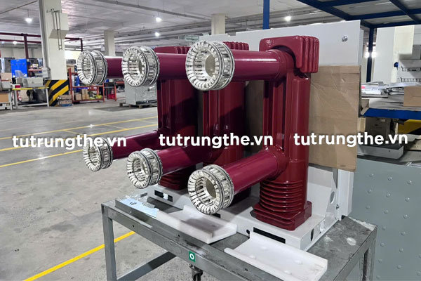 Máy cắt chân không TV1 Retrofit thay thế cho tủ trung thế