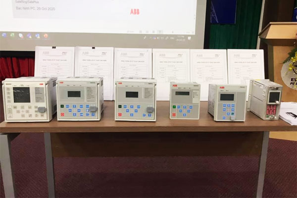 Rơ le cho tủ trung thế RMU hãng ABB