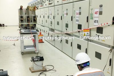 Xe đẩy hỗ trợ thí nghiệm VCB Schneider tủ trung thế